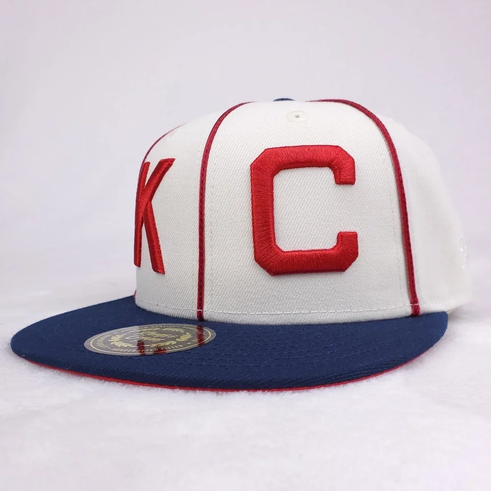 KC Monarchs Rings & Crowns NLB Fitted 7 1/2 Flatbill‎ Hat Cap 3D Logo White NWT